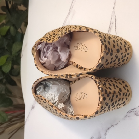 😎AWESOME DEAL😎 Leopard Slip On Wedges - Picture 8 of 12